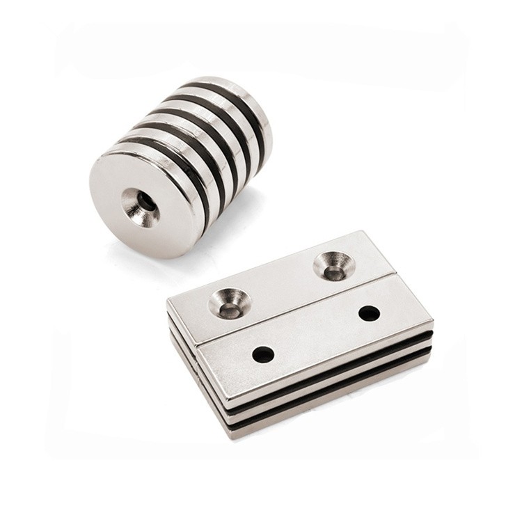 Stærk forsænket magnet